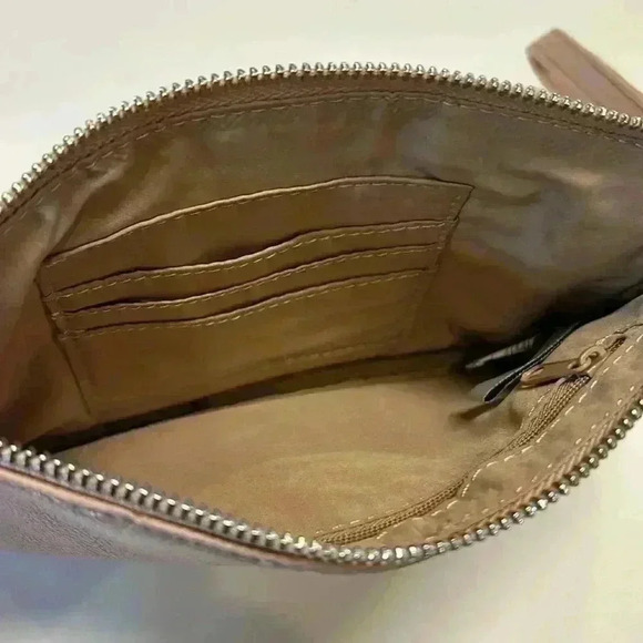 Nine West Clutch Blush Pink Purse Wallet Cash Keys Organize Cards  Makeup Dinner - Picture 5 of 11